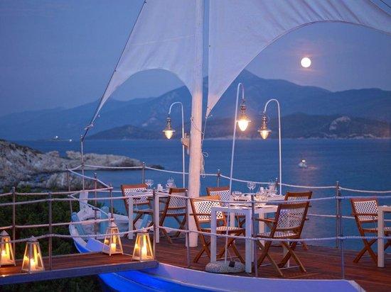 Thalasea Fish & Oyster Restaurant