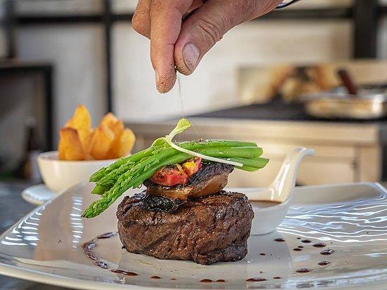 Ian's Restaurant and Black Angus Steakhouse