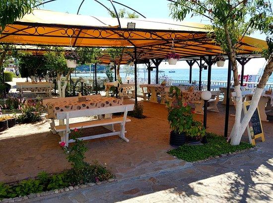 Restaurant Harmony Beach