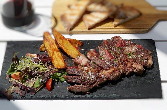 PROA Pool & Rest