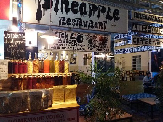 Pineapple Bar
