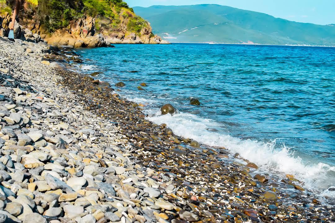 Bai Tranh Island