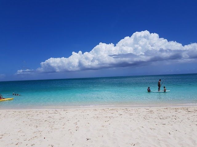 Plaża w Grace Bay