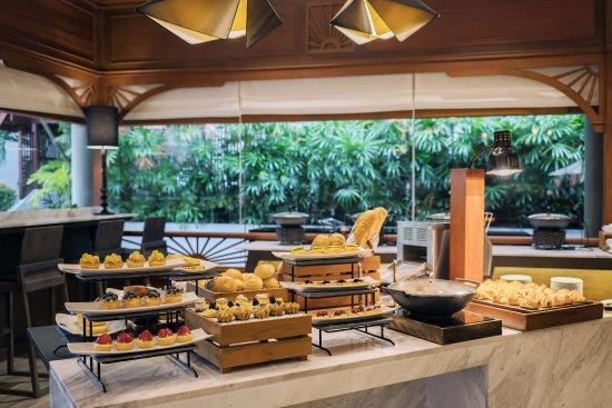 Garden Cafe Restaurant at Avani Pattaya