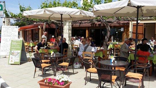 Klimataria Tavern