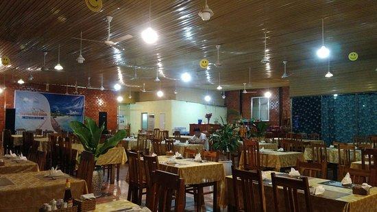 Nha Hang a Chau