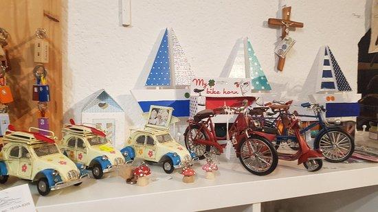 Saliunca Souvenir Shop