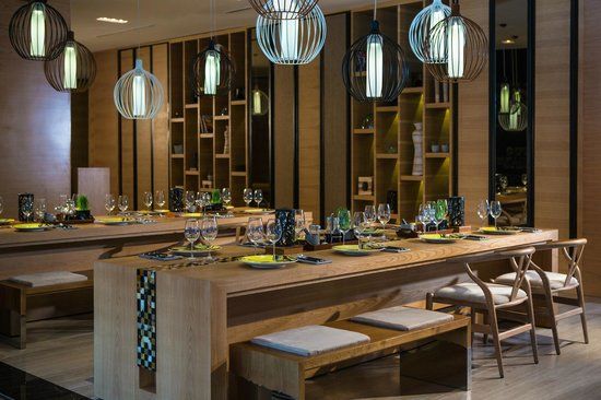 The Long Rice Table