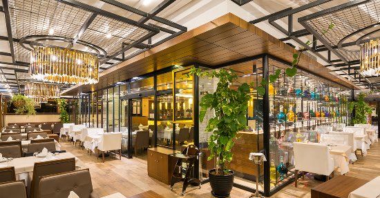 Parlak Restaurant Lara