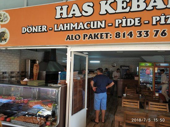 Has Restaurant