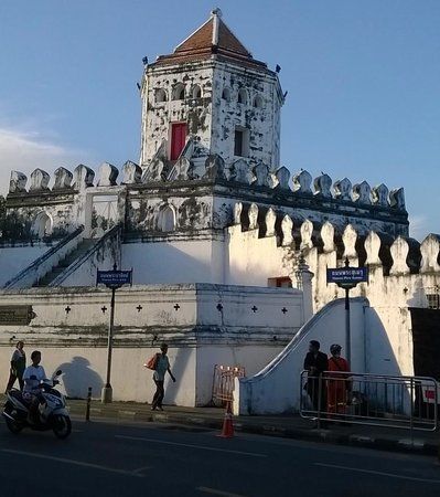 Twierdza Phra Sumen