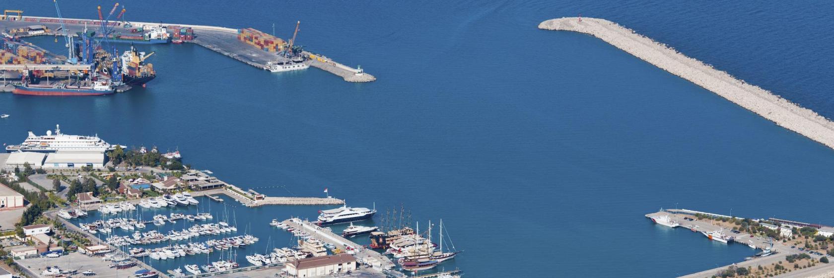 Port handlowy w Antalyi