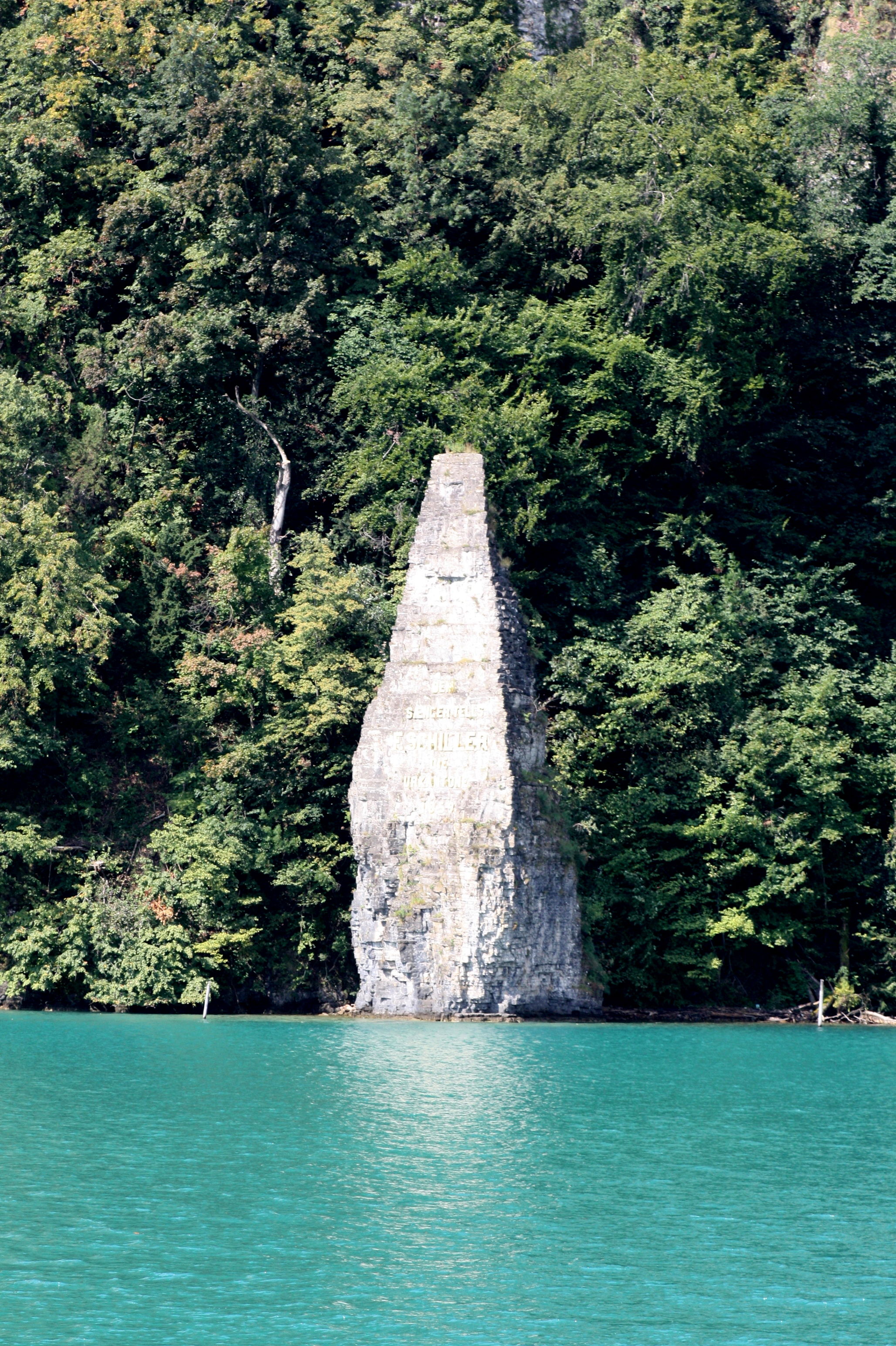 Schillerstein